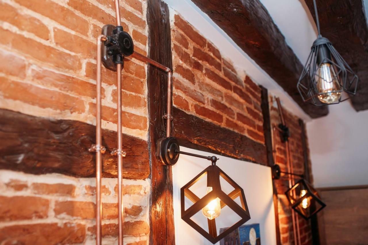 Дизайнерські Апартаменти В Стилі Loft В Самому Серці Львова Eksteriør bilde